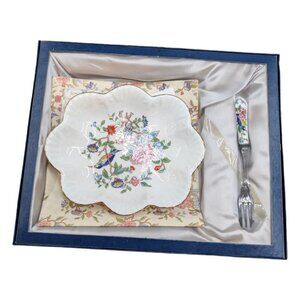 Aynsley Pickle Fork & Dish Fine Bone China 801898 Scalloped Floral with Box